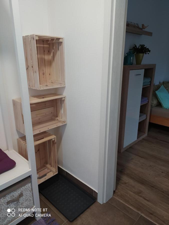 Апартаменти Apartman Eliska Vinohradni 200 Simonovice Екстер'єр фото