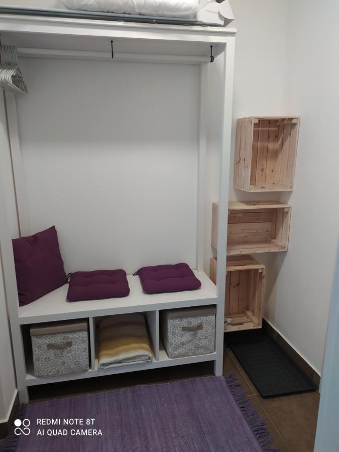 Апартаменти Apartman Eliska Vinohradni 200 Simonovice Екстер'єр фото
